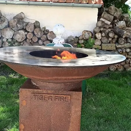 Hoeve Korenzegen. Oase Rust Dichtbij 度假居